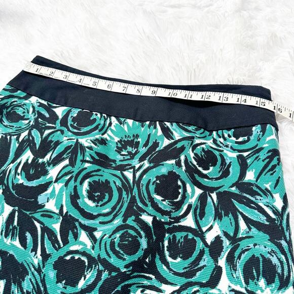 Ann Taylor Floral A-Line Skirt Size 8 – Green Navy  Cotton Blend - Picture 2 of 5